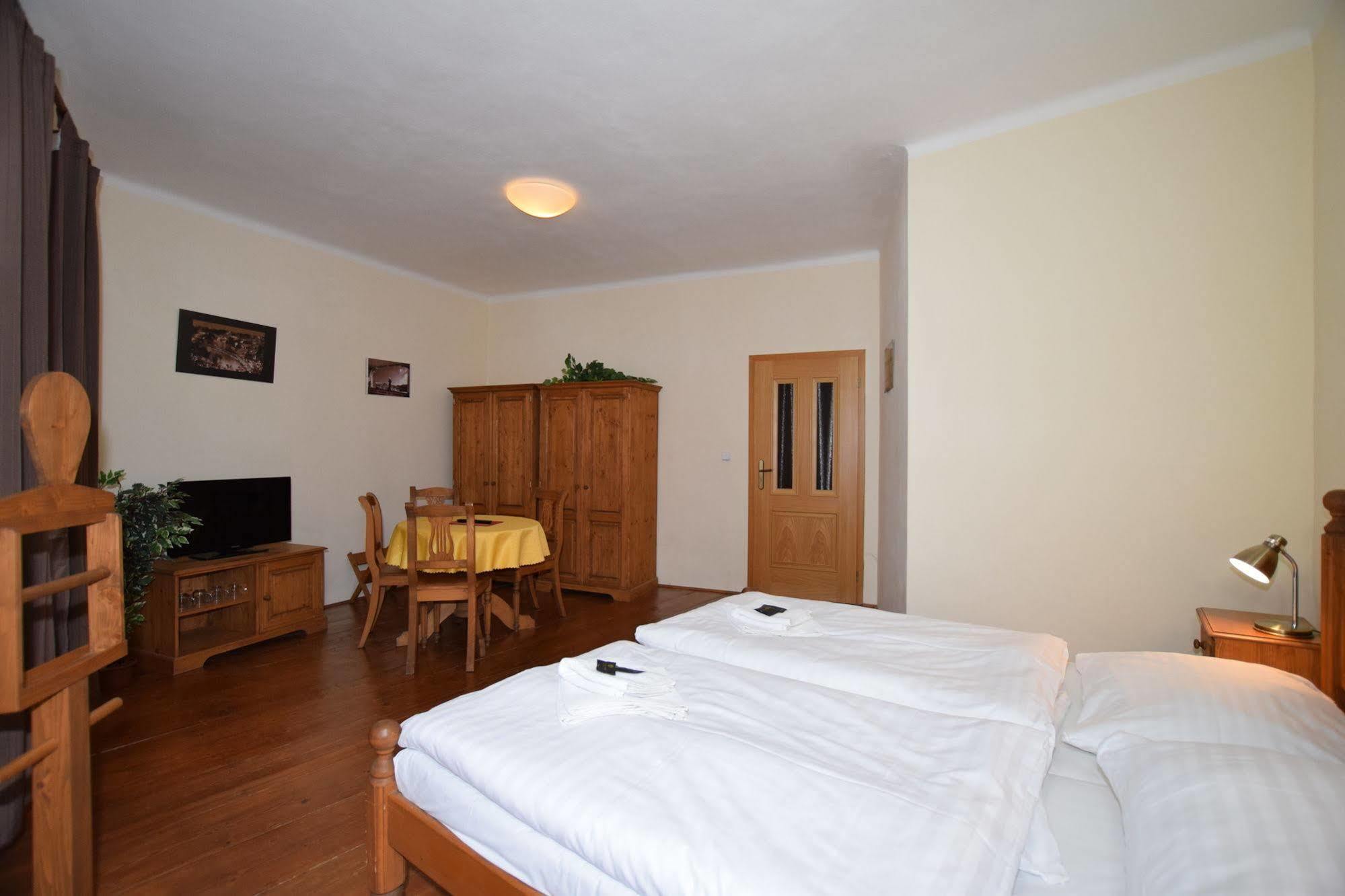 Pension Zamecka Apartma - Castle Apartments Český Krumlov Dış mekan fotoğraf